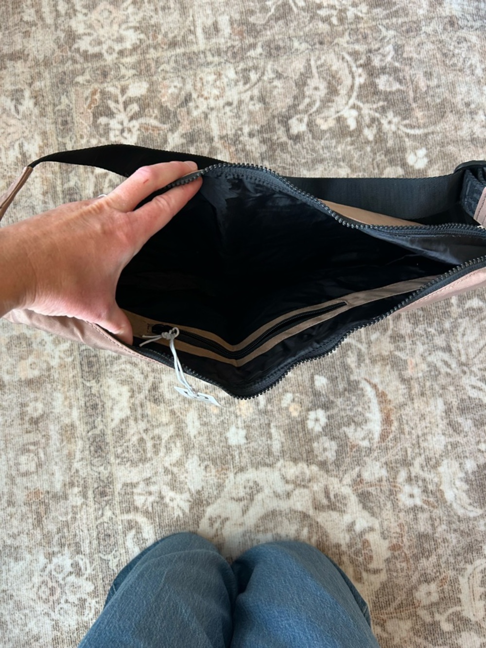 SOLD BAGGU Large crescent - Picture 4 of 4